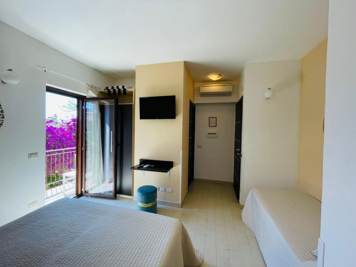 B&B Il Girasole Capo d'Orlando Exterior photo